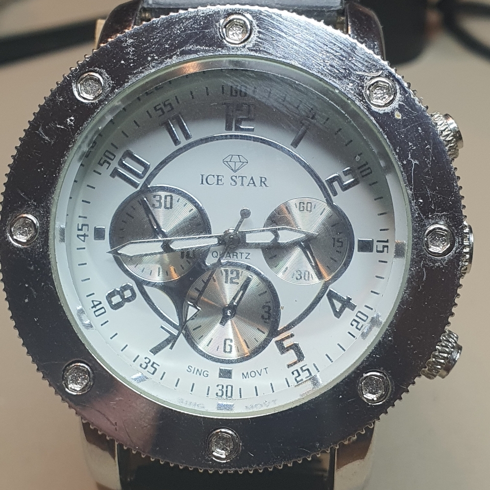 Ice Star K-20910 Silver/White Men's Watch w/Rubber Strap